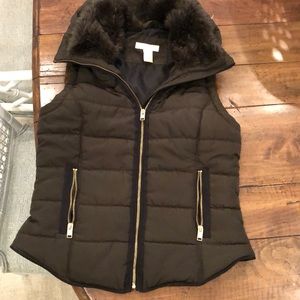 H&M Green Puffer Vest, size S